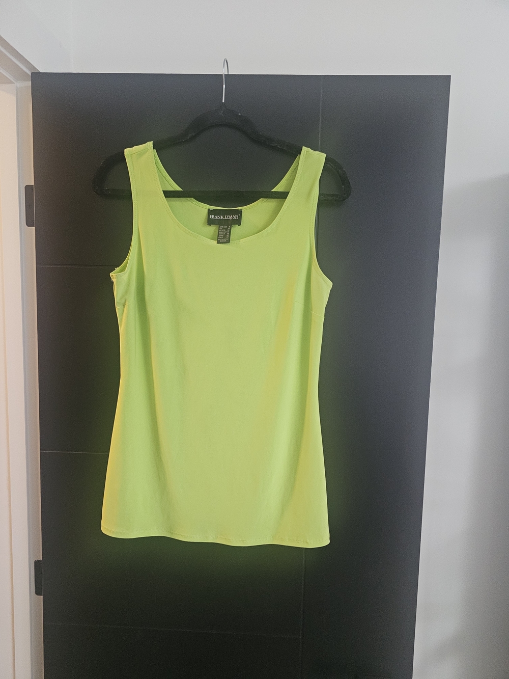 Frank Lyman Design Neon Lime Scoop Neck Tank Top